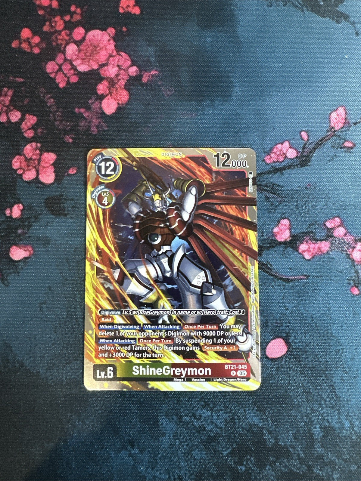 ShineGreymon BT21-045 R - World Convergence